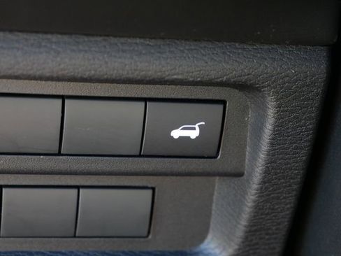 Used 2025 Mitsubishi Outlander SE AWD/4WD image 16