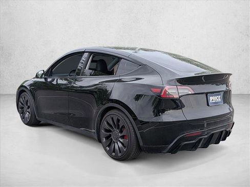 Used 2024 Tesla Model Y Performance AWD/4WD image 7