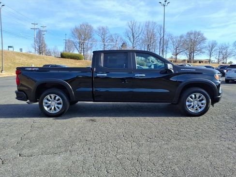 Used 2026 Chevrolet Silverado 1500 Custom image 2