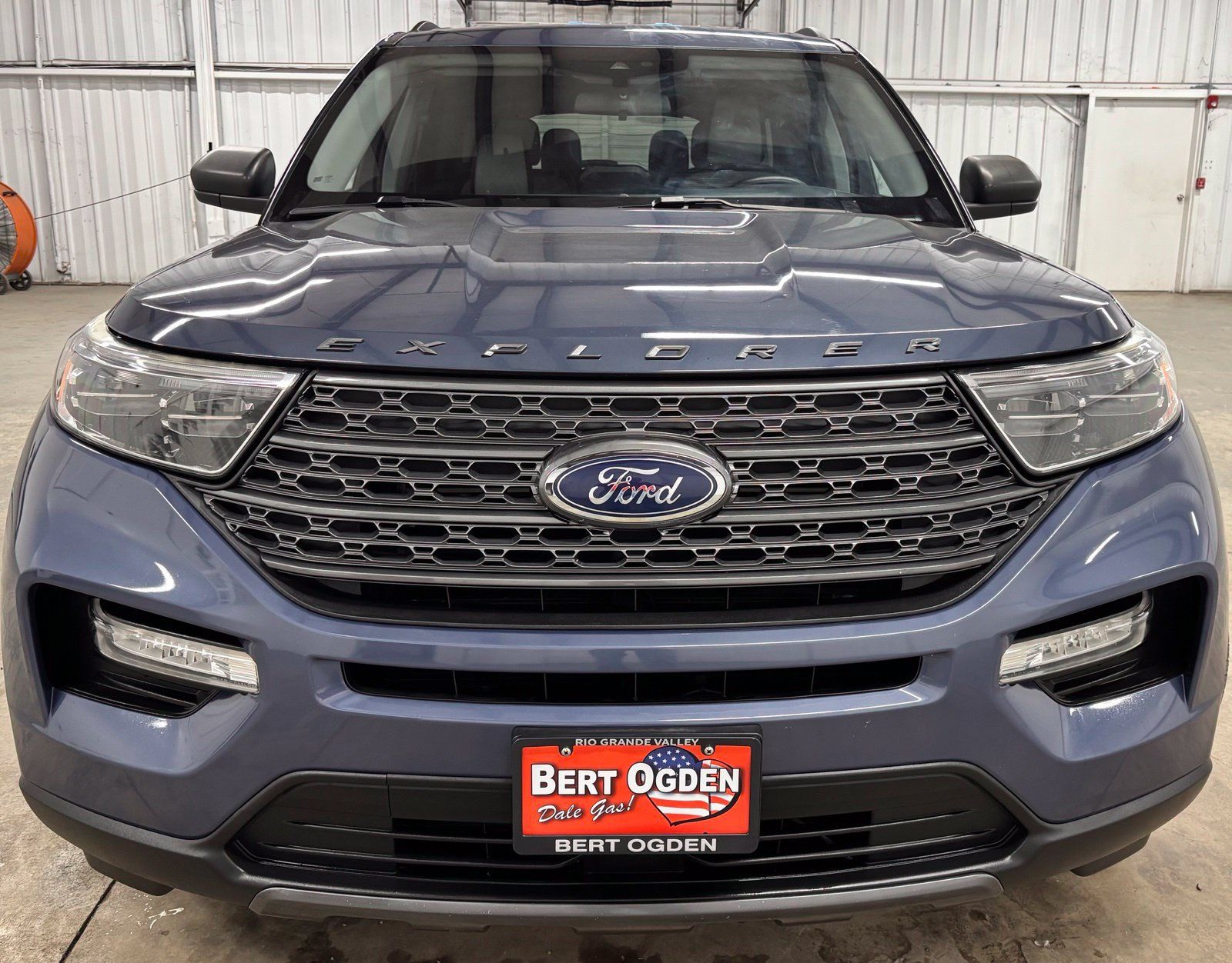 Used 2021 Ford Explorer XLT w/ Equipment Group 202A RWD image 2