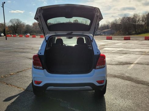 Used 2018 Chevrolet Trax Premier w/ LPO, Cargo Package image 11