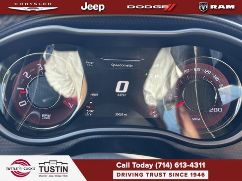 Used 2016 Dodge Challenger SRT Hellcat RWD image 28