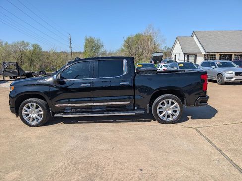 Used 2022 Chevrolet Silverado 1500 High Country w/ High Country Premium Package image 8