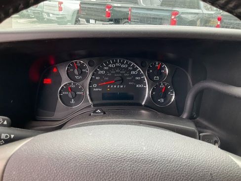 Used 2019 Chevrolet Express 2500 Work Van w/ Communications Package image 9