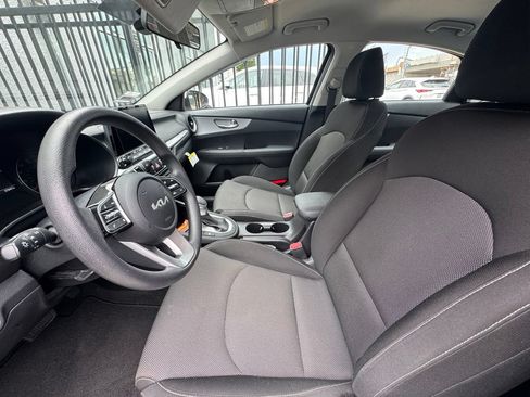 Certified 2024 Kia Forte LXS w/ LXS Technology Package FWD image 6