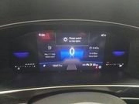 Used 2024 Volkswagen Tiguan S image 39