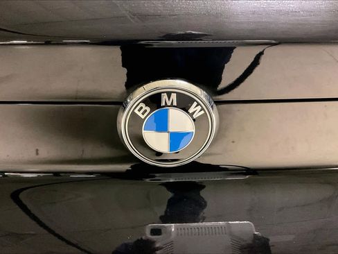 Used 2025 BMW X6 xDrive40i w/ Climate Comfort Package image 32