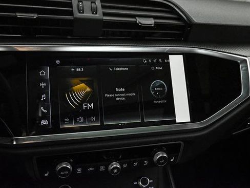 New 2025 Audi Q3 2.0T Premium image 16