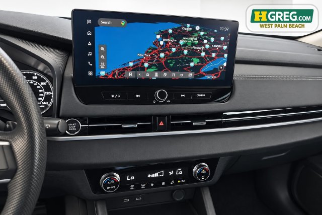 Used 2025 Mitsubishi Outlander ES FWD image 15