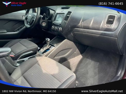Used 2018 Kia Forte LX w/ LX Popular Package FWD image 6