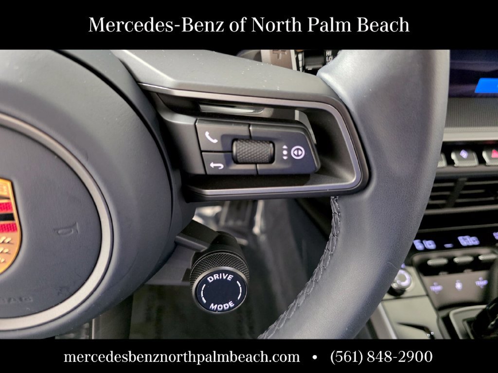 Used 2026 Porsche 911 Carrera RWD image 18