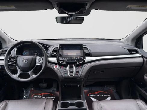 Used 2018 Honda Odyssey Touring image 24