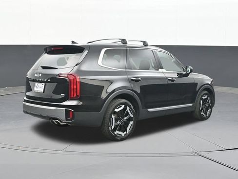 Used 2025 Kia Telluride S AWD/4WD image 14