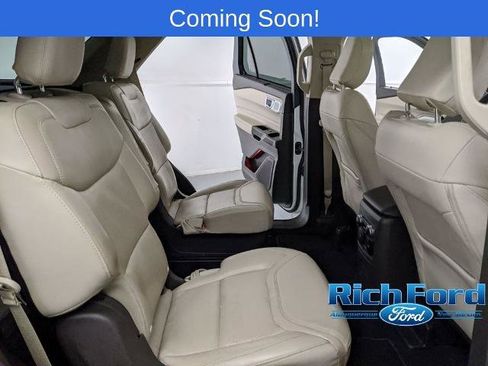 Certified 2023 Ford Explorer Platinum w/ Technology Package image 21