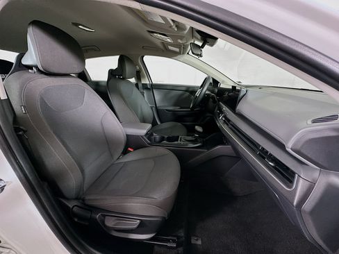 Used 2025 Kia K4 FWD image 30