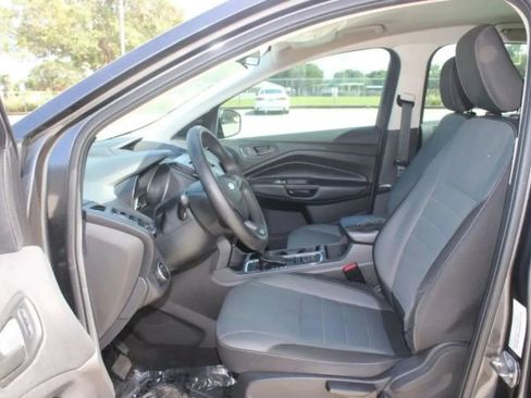 Used 2018 Ford Escape S FWD image 9