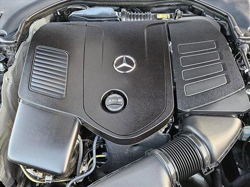 Used 2025 Mercedes-Benz C 300 Sedan image 21