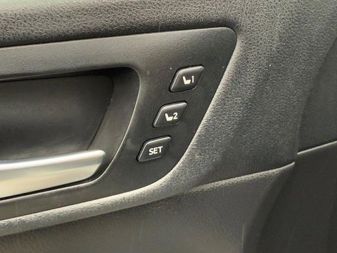 Used 2019 Toyota Highlander Limited image 16