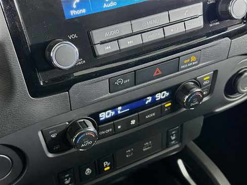 Used 2024 Nissan Frontier SL w/ Technology Package image 23