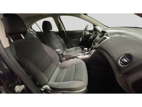 Used 2014 Chevrolet Cruze LT w/ RS Package image 16