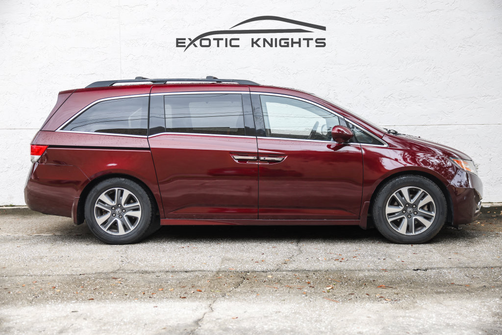 Used 2015 Honda Odyssey Touring image 1