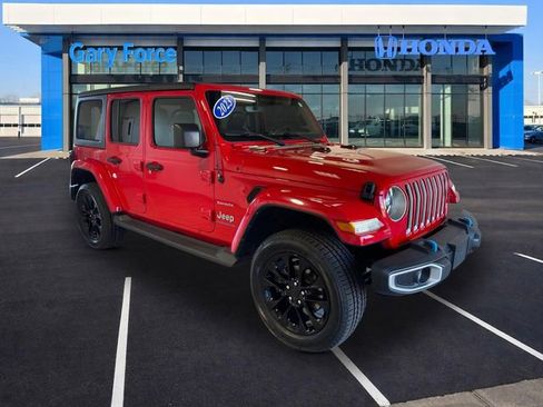 Used 2023 Jeep Wrangler Unlimited Sahara w/ Cold Weather Group AWD/4WD image 1