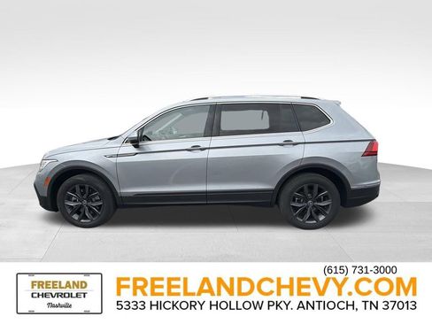 Used 2022 Volkswagen Tiguan SE image 6