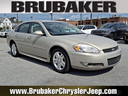 Used 2011 Chevrolet Impala LT FWD image 1