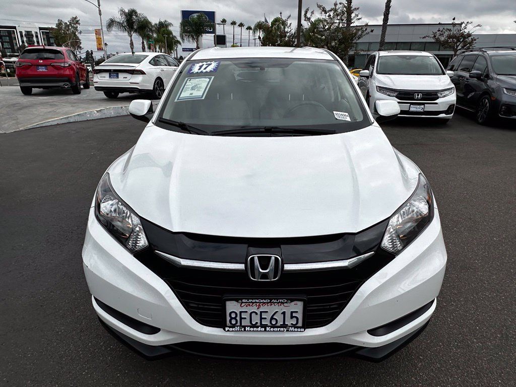 Used 2017 Honda HR-V LX image 3