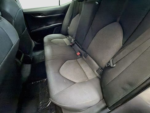 Used 2020 Toyota Camry LE FWD image 13