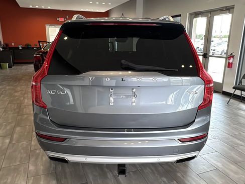 Used 2017 Volvo XC90 T6 Momentum w/ Vision Package AWD/4WD image 11