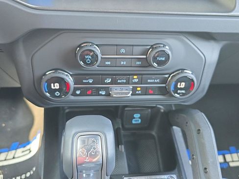 New 2025 Ford Bronco Badlands AWD/4WD image 27