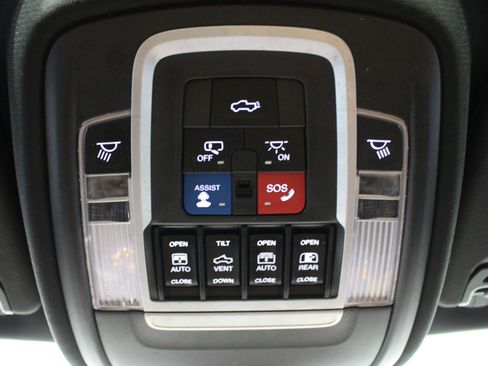 Used 2019 RAM 1500 Limited AWD/4WD image 22