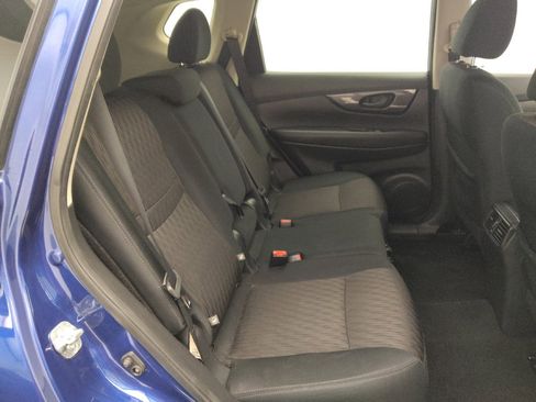 Used 2019 Nissan Rogue S FWD image 19