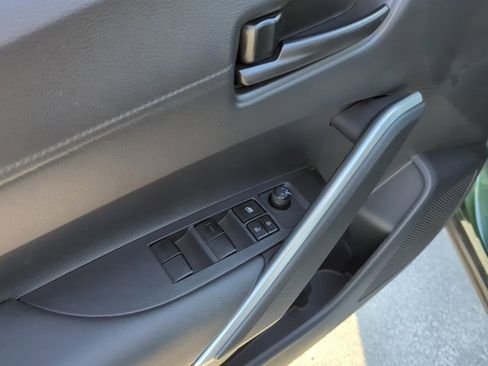 Used 2023 Toyota Corolla Cross LE image 8