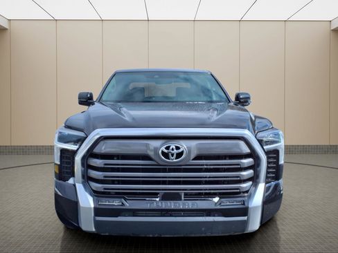 Used 2025 Toyota Tundra Limited AWD/4WD image 3