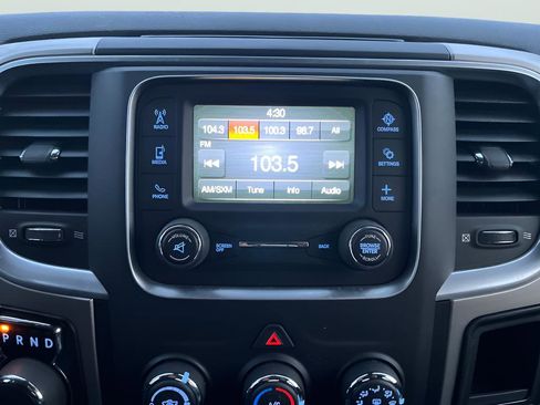 Used 2018 RAM 1500 Classic SLT image 26