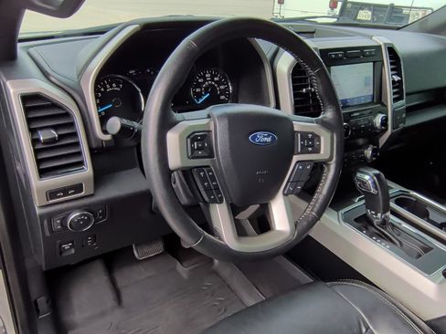 Used 2020 Ford F150 Lariat w/ Equipment Group 502A Luxury AWD/4WD image 14
