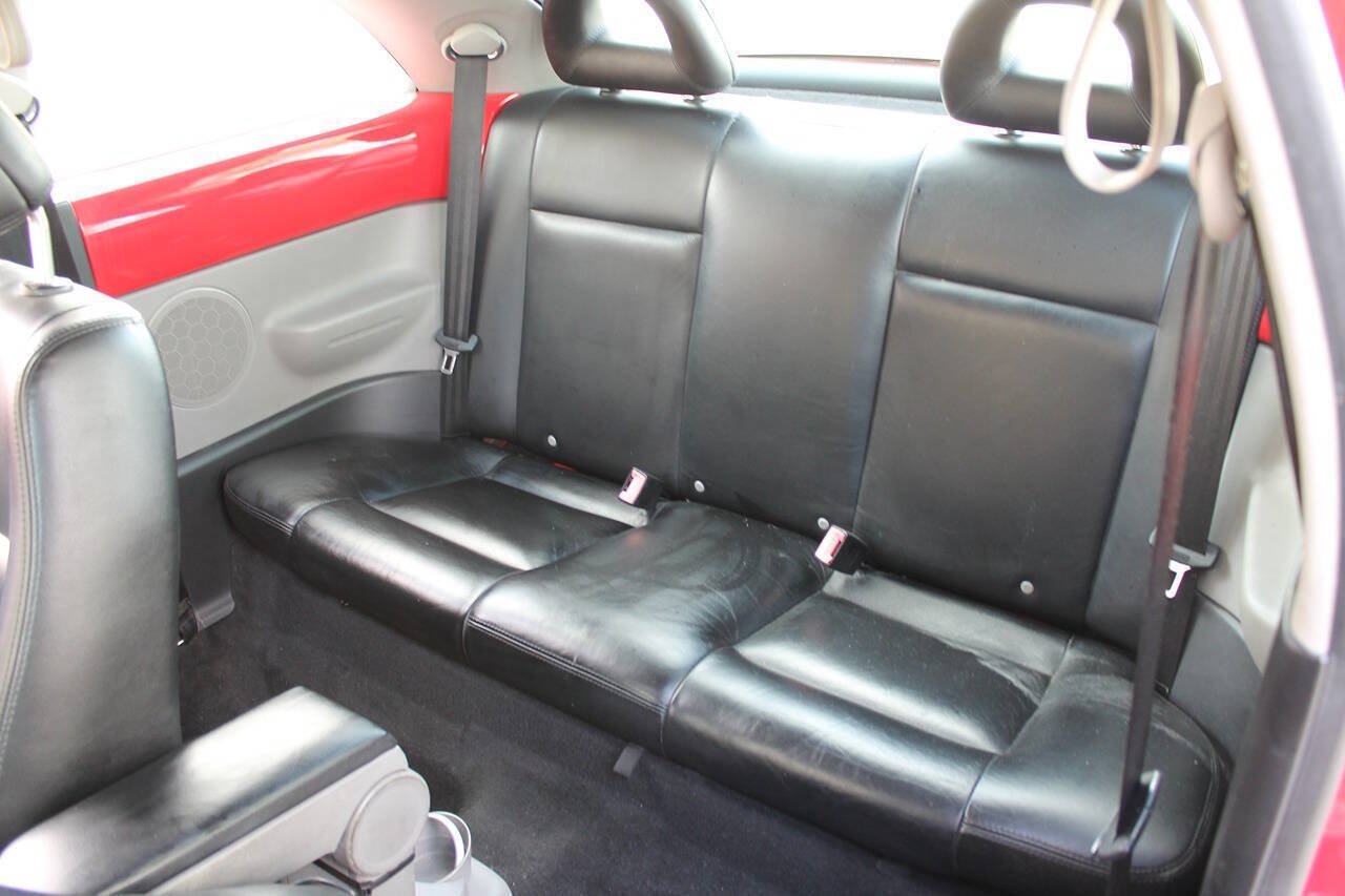 Used 2001 Volkswagen Beetle Sport FWD image 21
