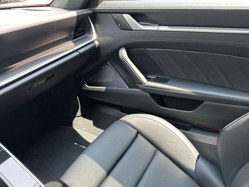 Certified 2025 Porsche 911 Turbo AWD/4WD image 29