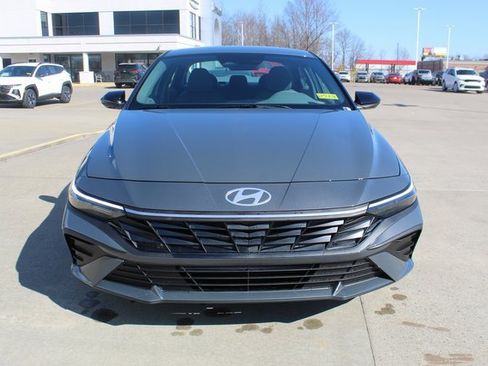 New 2026 Hyundai Elantra Sport image 7