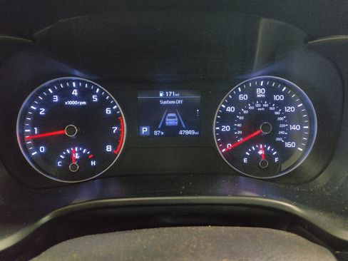 Used 2021 Kia Forte LXS FWD image 23