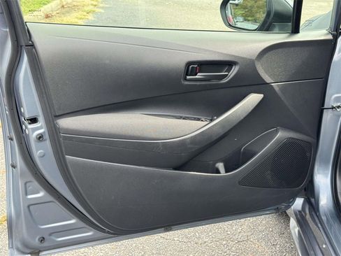 Used 2024 Toyota Corolla LE image 17