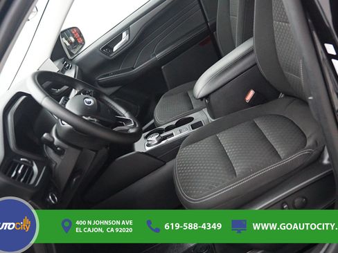 Used 2023 Ford Escape Active w/ Tech Pack #2 FWD image 6