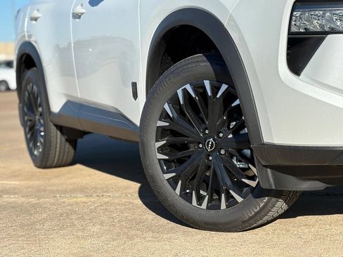 New 2026 Nissan Rogue Dark Armor FWD image 5