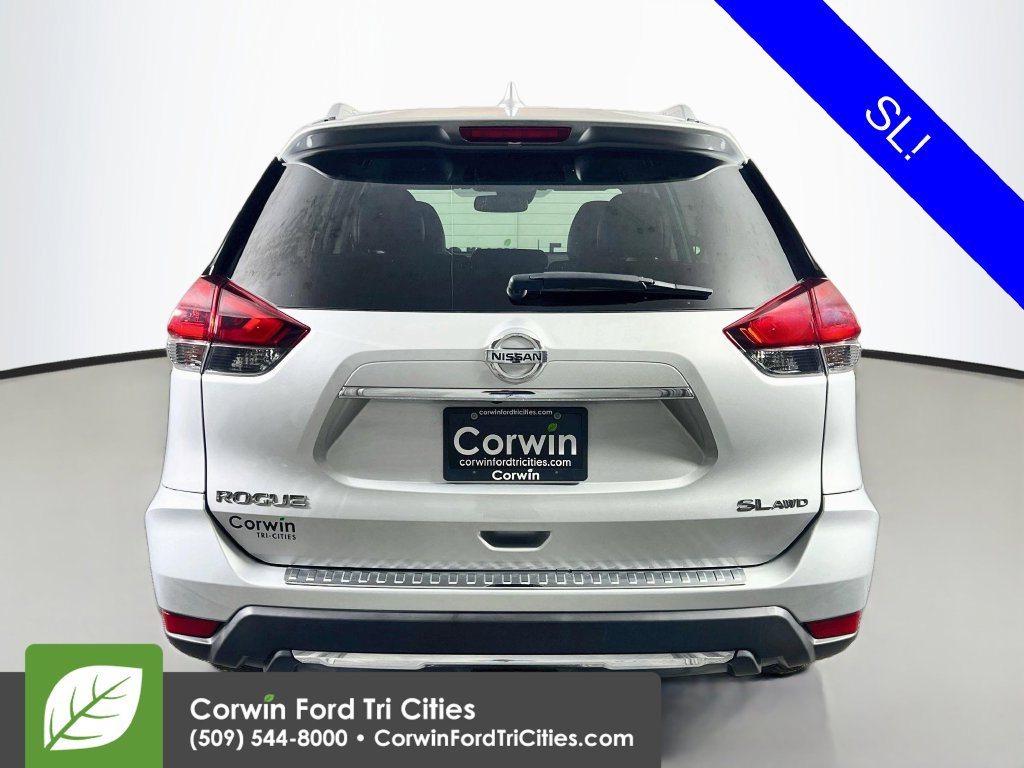 Used 2018 Nissan Rogue SL AWD/4WD image 12