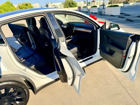 Used 2020 Tesla Model Y Long Range AWD/4WD image 61