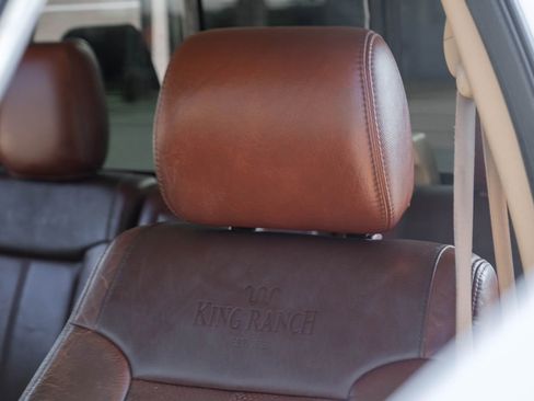 Used 2012 Ford F250 King Ranch w/ FX4 Off Road Pkg image 29