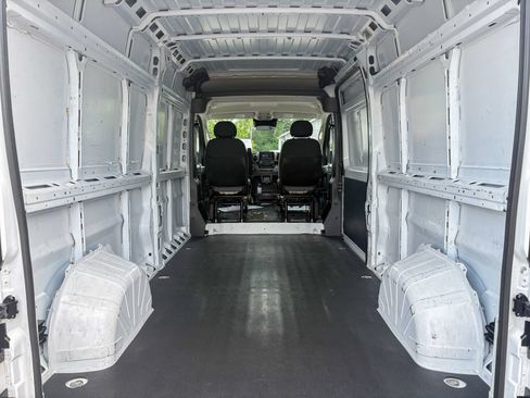 Used 2023 RAM ProMaster 2500 FWD image 33