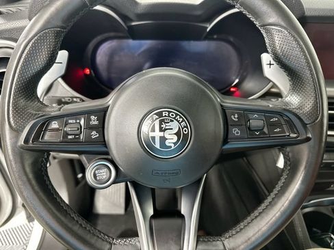 Used 2024 Alfa Romeo Stelvio Veloce AWD/4WD image 20